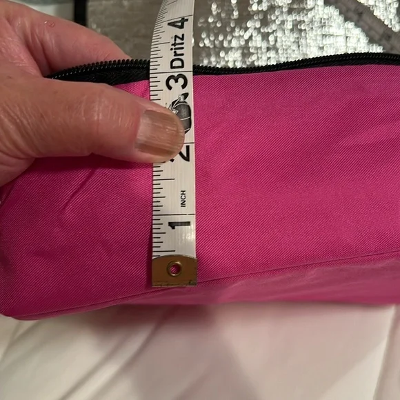 Hotlogic Lunch box. Choose Pink or Mint - Picture 4 of 9